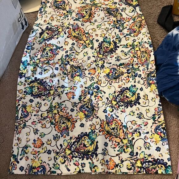 Zara small pencil skirt - Picture 3 of 7